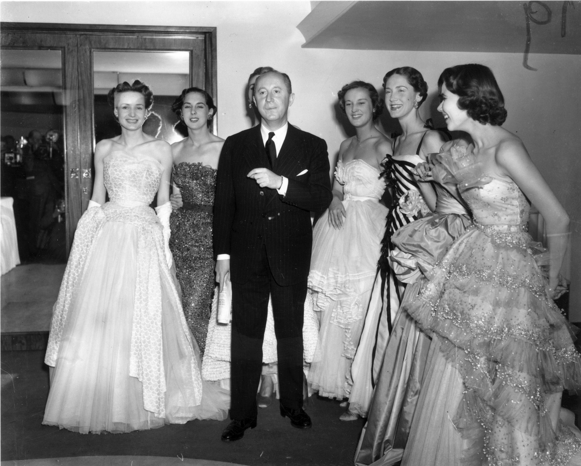 Mame Fashion Dictionary: Christian Dior And Models 1950